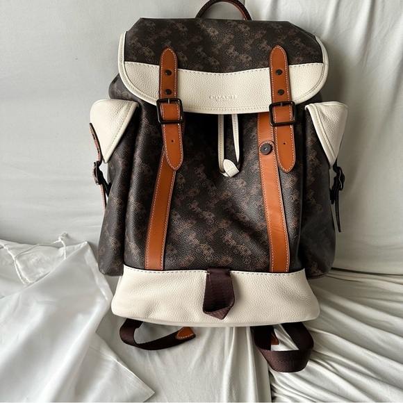 Coach backpack - Picture 1 of 9